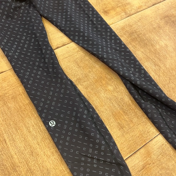 Lululemon Wunder Under Train tights! - Picture 4 of 4